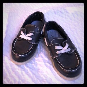 Adorable sz 6 boys loafers or “boat shoes”